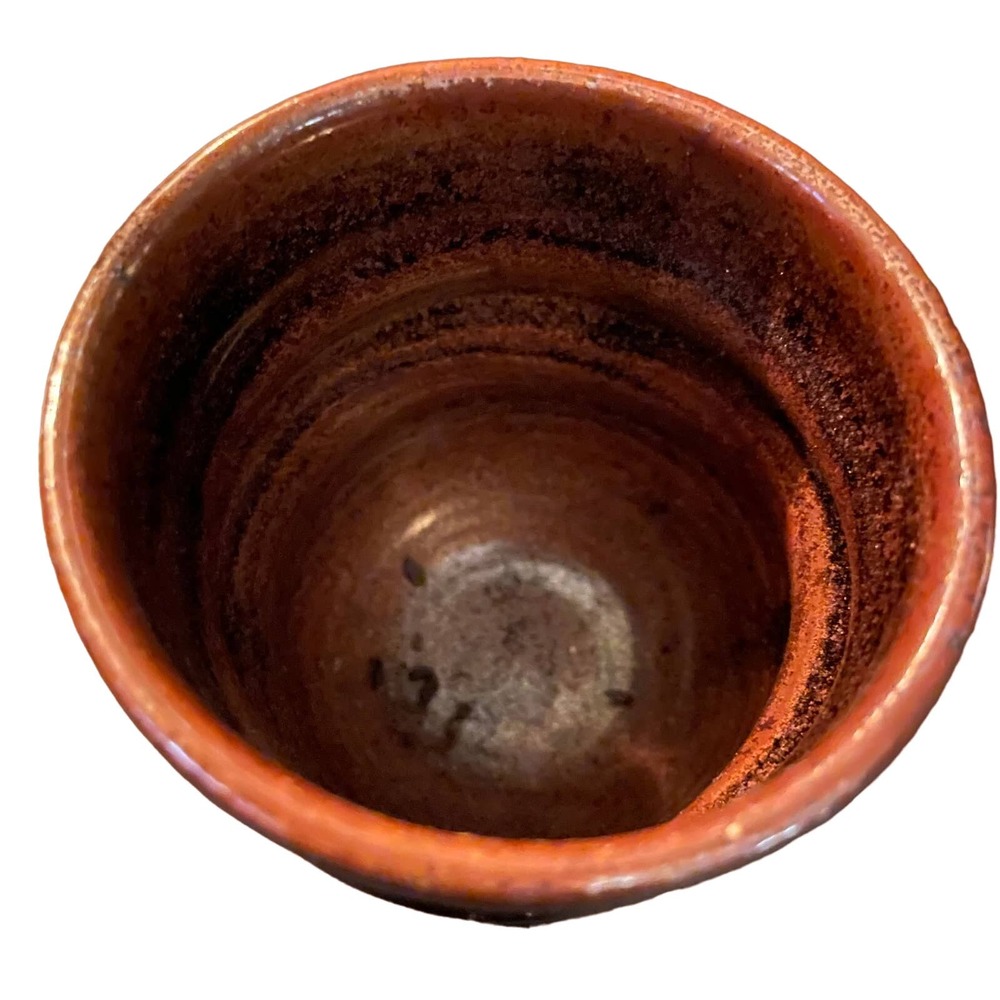 RARE FIND SMALL MEXICAN TERRA COTTA GOBLET SIGNED BY THE ARTIST ON BOTTOM - Picture 2 of 4